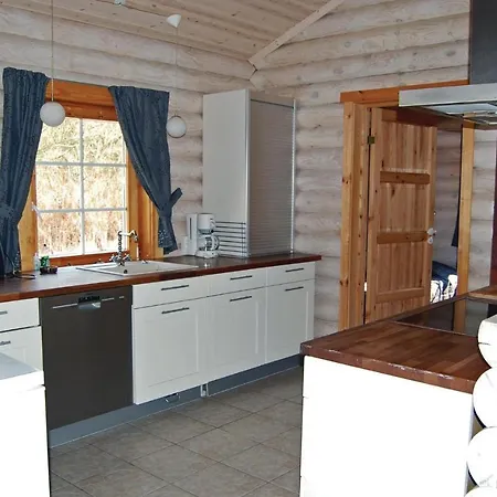 Gorgeous Home In Humble With Wifi * Nordenbro Vesteregn
