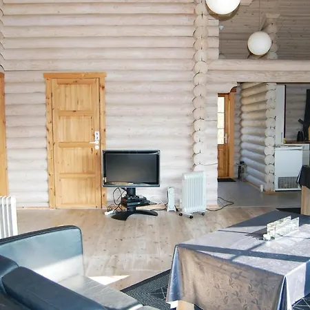 Gorgeous Home In Humble With Wifi